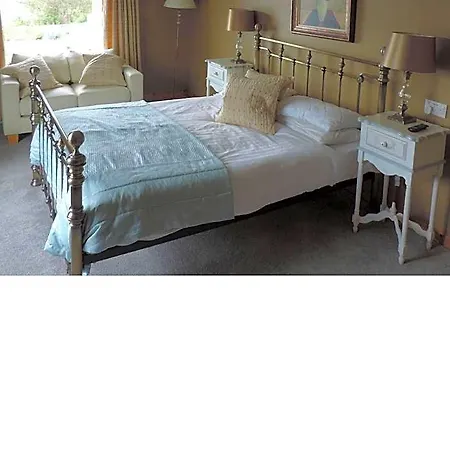 Hotel Ouvane Falls